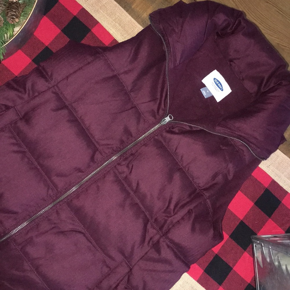 Old Navy Puffer Vest!